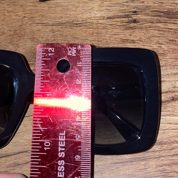 Authentic Gucci sunglasses main image 6